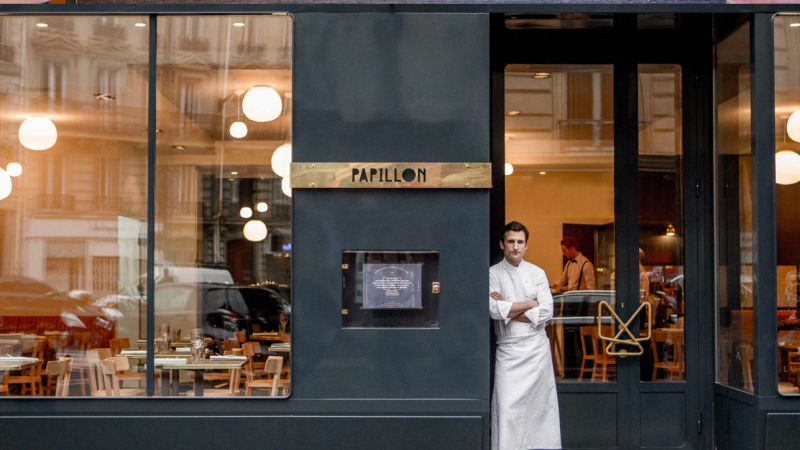 Papillon à Paris