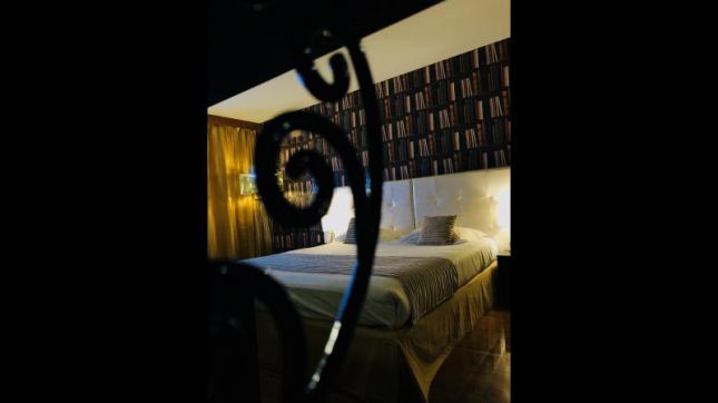 Le Grand Hôtel de Nîmes - Le Chat Noir à Nîmes