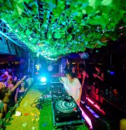 Dîners & clubbing
