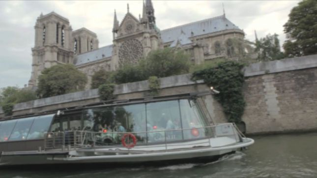 Bateaux Parisiens à Paris