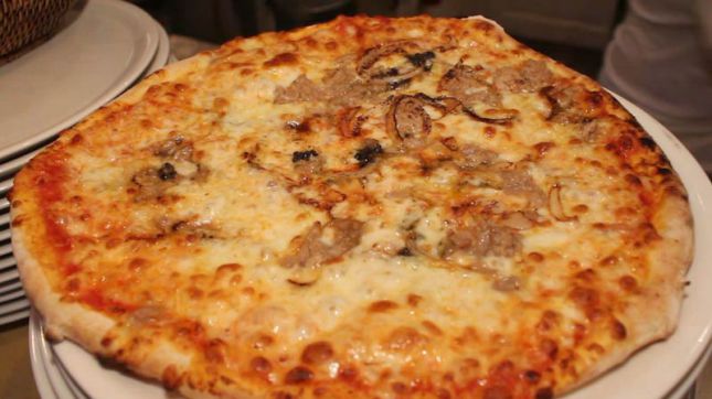 Le Napoli II à Clichy