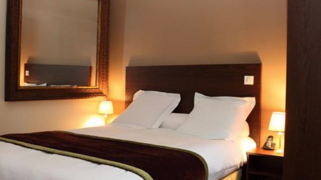 Queen's Hotel Paris à Paris