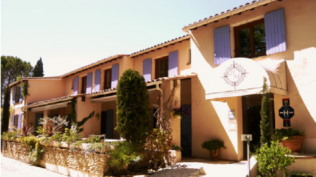 Hôtel Mistral*** à Mas-Blanc-des-Alpilles