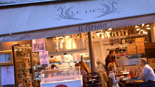 Le Den à Paris