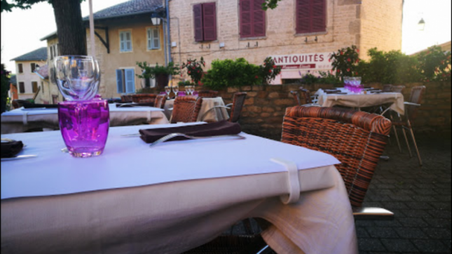Le Petit Bourg à Pommiers