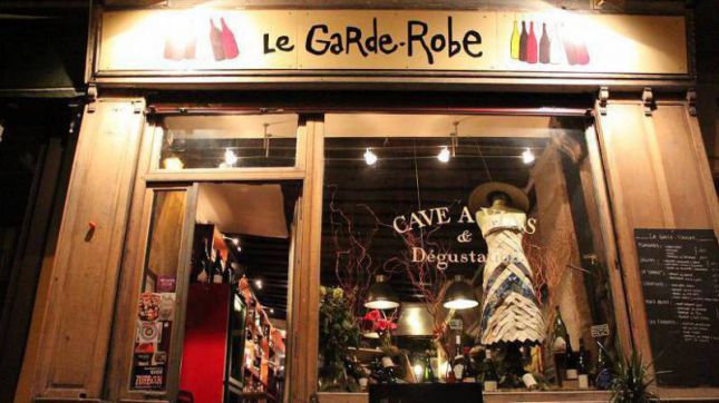 Garde Robe à Paris