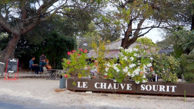 Restaurant Le Chauve Sourit - Cabrières-d'Avignon