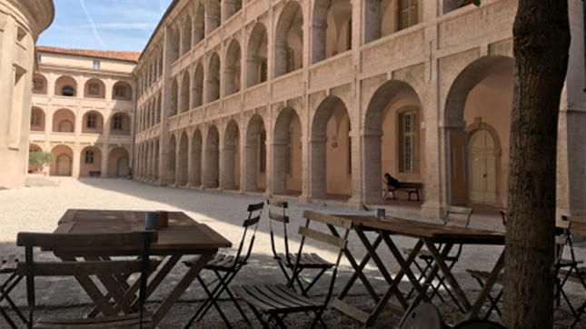 Cafe de la Vieille Charite à Marseille