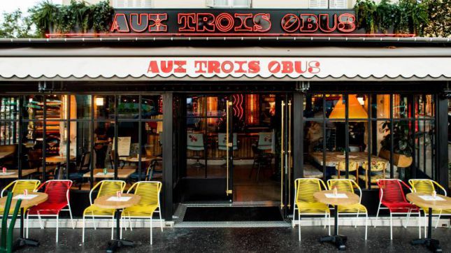 Aux Trois obus à Paris