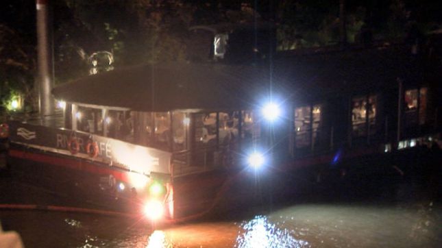 River Café à Issy-les-Moulineaux