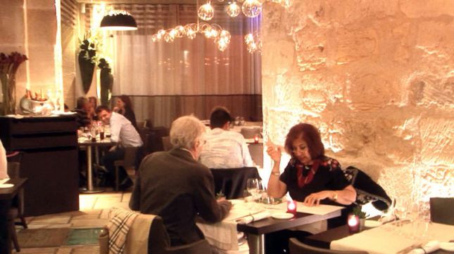 Un Dimanche à Paris à Paris