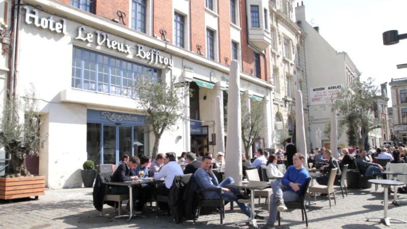 Hôtel du Vieux Beffroi - Brussel's Café à Béthune