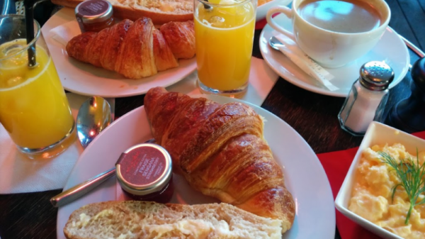 Café Latéral à Paris