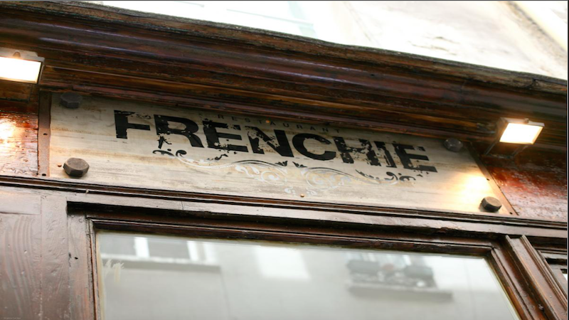 Frenchie à Paris